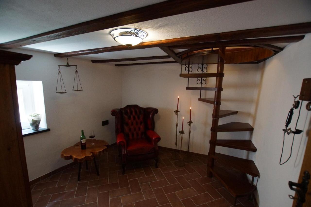 Altes Faehrhaus An Der Mosel Anno1633 Lejlighed Traben-Trarbach Eksteriør billede